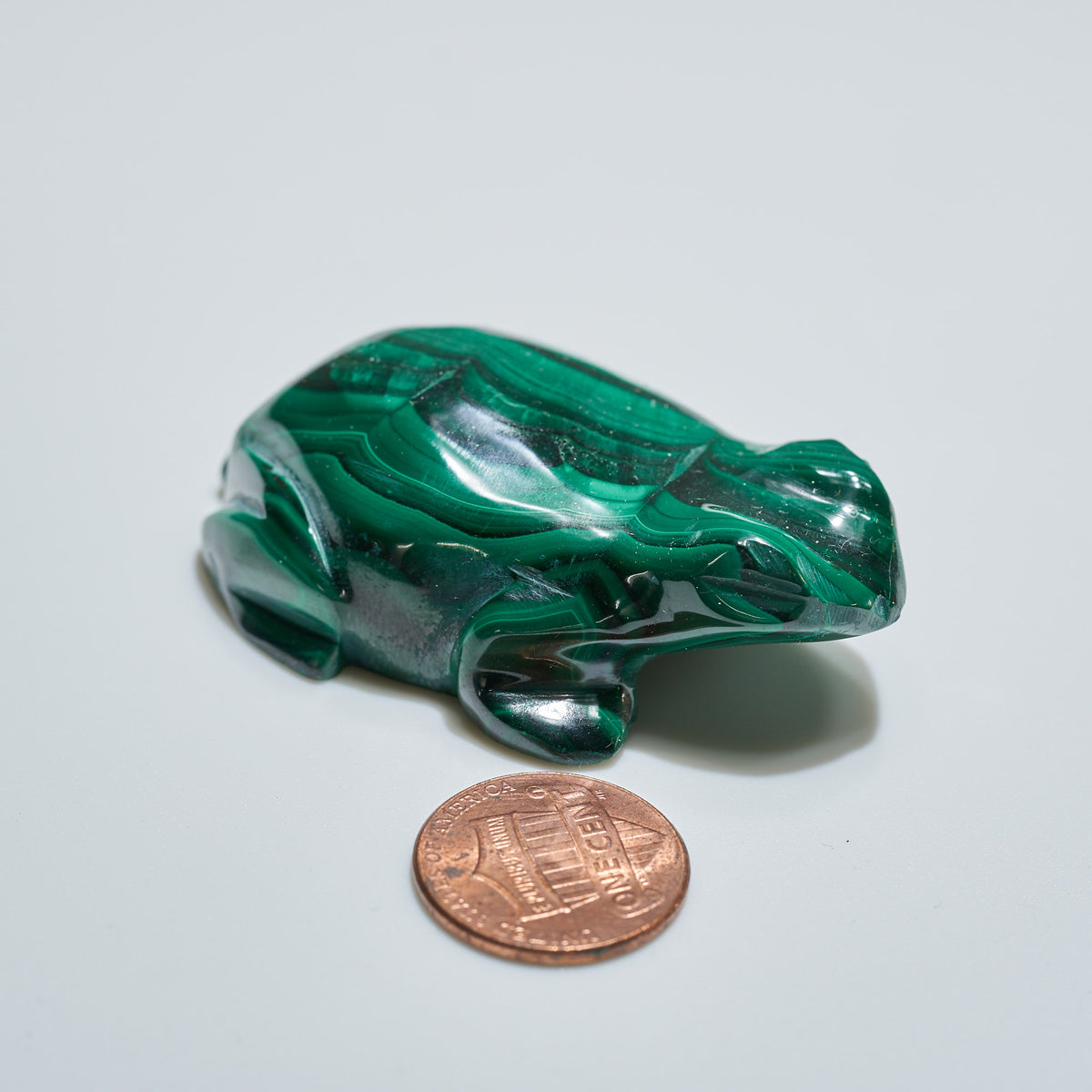 0.140 lb Carved Malachite Frog