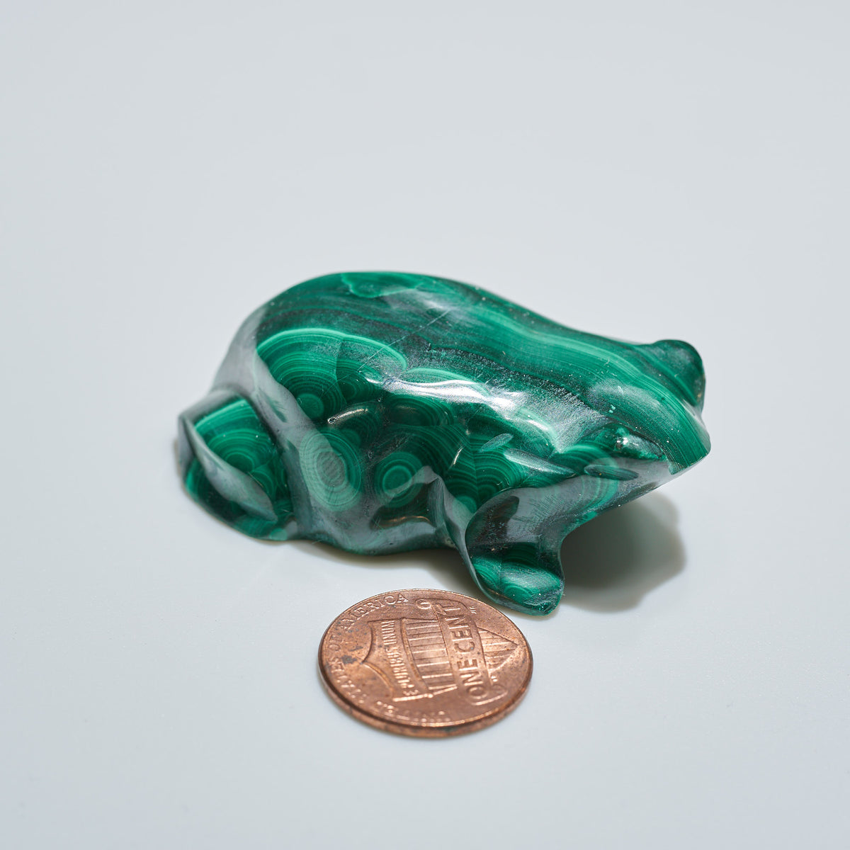 0.13 lb Carved Malachite Frog