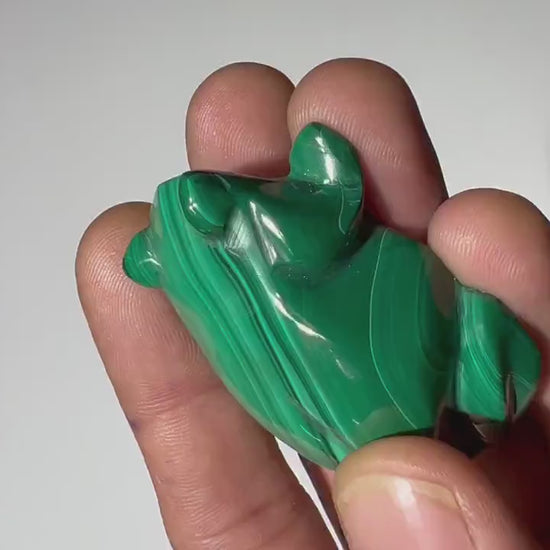 0.15 LB Carved Malachite Frog