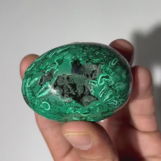 0.44 LB Malachite Geode Egg